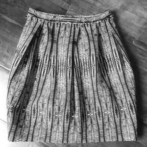 L’AGENCE timeless black and white pencil skirt